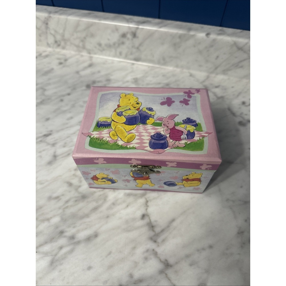 Vintage Disney  Winnie The Pooh  Kreisler Wind-up Musical Jewelry Box